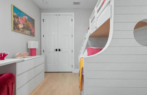 CASA NICA! Luxury Private Pool Home with dock on a saltwater canal! - Foto 33