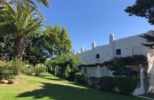 Beautiful Villa with terrace & garden - Foto 21