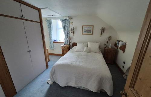 Kilfinichen Church - Photo 19