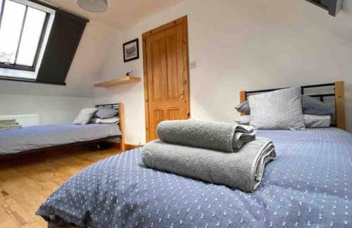 House - Sleeps 4 Pet Friendly & Free Parking - Foto 16