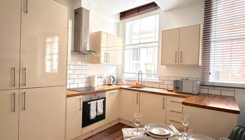 Cosy 2 Bed Retreat with FREE Secure Parking - Foto 4