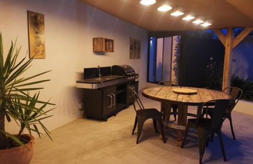 Maison L'Inattendu avec spa & piscine privatifs - Foto 13