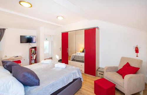 Mediterranean terrace apartment with Bikes & SUP - Photo 20