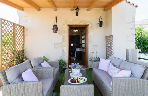 Casa Vasilia Traditional Home - Photo 26