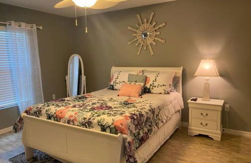 Professor Rousseau's Adventure Oasis - Foto 20