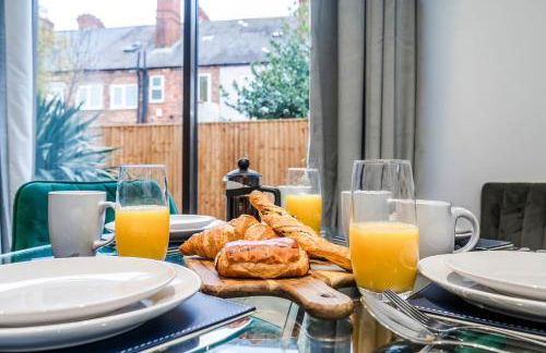 Great Location 2 Bedroom House in Nottingham, Private Garden, Fast Wi-Fi and Free Parking - Photo 18