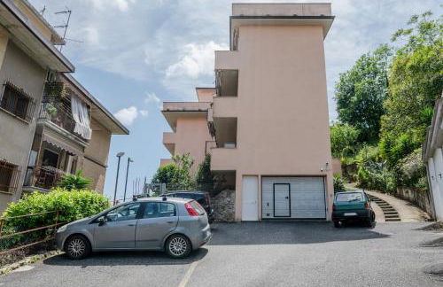 GuestHost - La Spezia Proffiano District Roomy Flat - Photo 20
