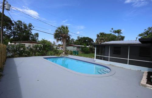 Cozy Little Villa in the Heart of Cocoa POOL HOUSE - Foto 16