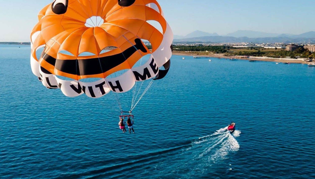 Parachute ascensionnel à Corfou