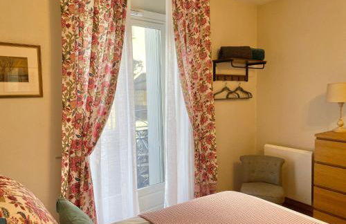 Newly Renovated Ground Floor Apartment close to Thermes - Foto 3