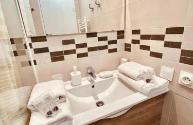 Antibes Port - Terrasse - Parking - Piscine - Foto 11