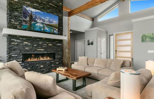Luxury Home with Spectacular Rocky Mountain Views! - Foto 12