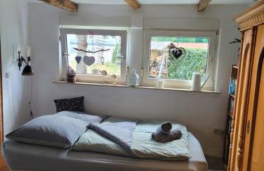 Fachwerkhaus mit Garten nah an Stadt und Natur - Foto 2