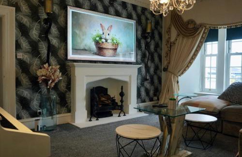 6BR House with Butler, Sauna & Hot Tub in Glasgow - Foto 24