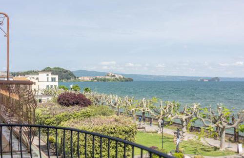 Casa Vacanze Maddalena - Palazzetto sul Lago - Diamante Blu - Foto 42