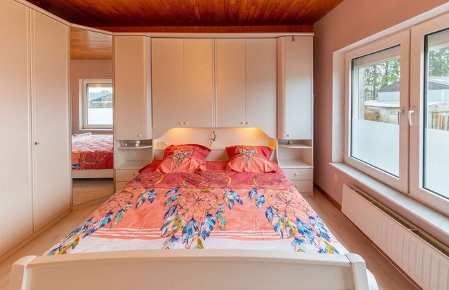 Sweet Home in Chiny With Garden - Photo 2