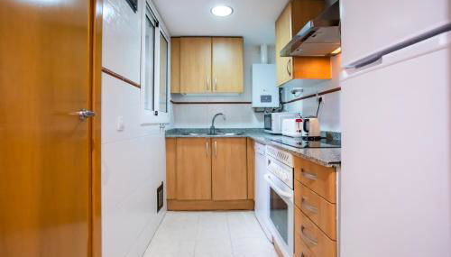 E3val1048 - Newly Decorated Flat closed to the cent - Foto 5