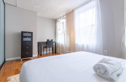 Central 3 Bed 1 Bath in Historic Building - Foto 18