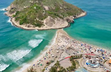 Apto Completo, Piscina, 3 minutos da Praia - Foto 16