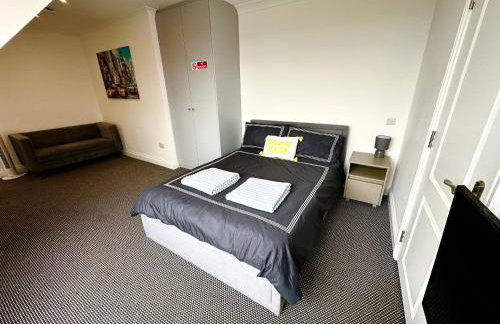 Stylish Modern, Private Apartment,15 Mins To Central London - Photo 13