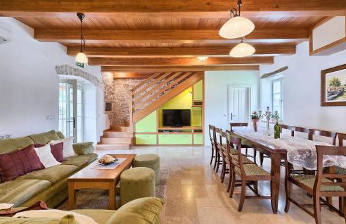 Villa Katerina - Photo 2