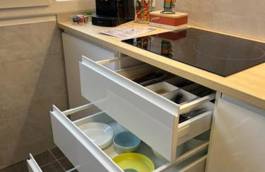 PARIS-MONTROUGE Magnifique Appartement 2 pièce de 56m2 - très cosy pour 1 à 6 personnes refait à neuf - ENTIRE APARTMENT LUXIRIOUS AND WARM - Montrouge Paris 14ème - Proche Aéroport Orly & Parc Expositions Porte de Versailles FREE WIFI GRATUIT - Foto 65