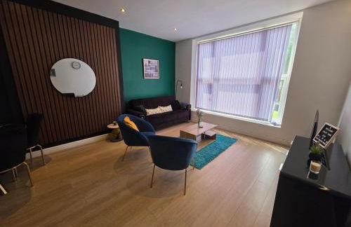Deluxe 2BR Apartment Near City Center - Sleeps 6 - Foto 26