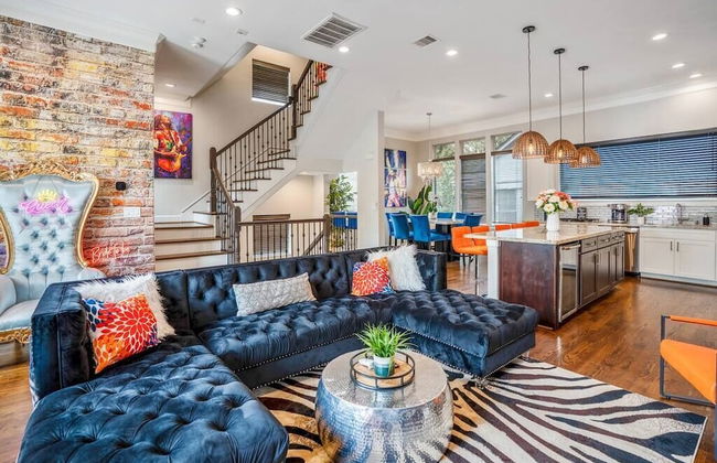 Posh Dtwn Midtown Home w Stunning Roof-topterrace - Foto 16