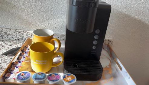 Sun-Kissed Stays - Photo 5