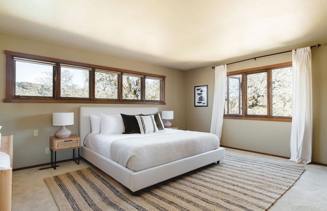 Gable by Avantstay Beautiful 3 5 Acre Oasis w Gorgeous Views Pool Hot Tub - Foto 15