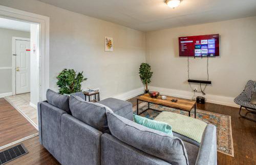 3BR Home with In-Unit Laundry Parking and Sound Bar - Foto 43