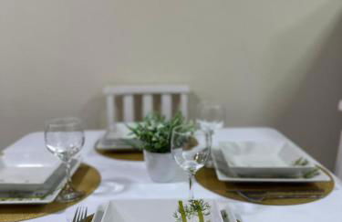 Casa Familiar - Próximo ao Aeroporto - WI-FI - Garagem Privativa GEM17 - Photo 7