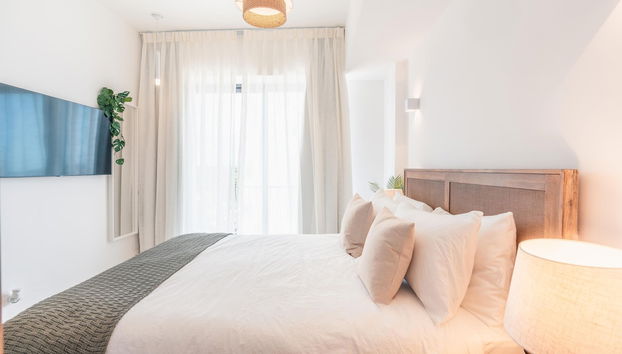 Cozy 1BR w Balcony Pool Beach Access Cap Cana - Foto 3, Habitación