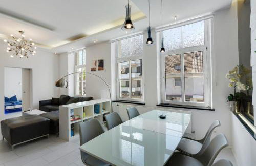 Moderne & Rustikale Wohnung I kostenlose Parkplätze I Zentral I Nähe Köln Messe Deutz I Top Anbindung - Foto 3