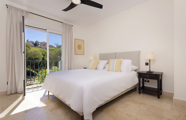 3 Bedroom, 3 Bathroom Beachside Apartment - Foto 5