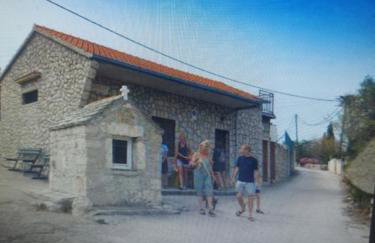 Bijela kuča - Foto 54