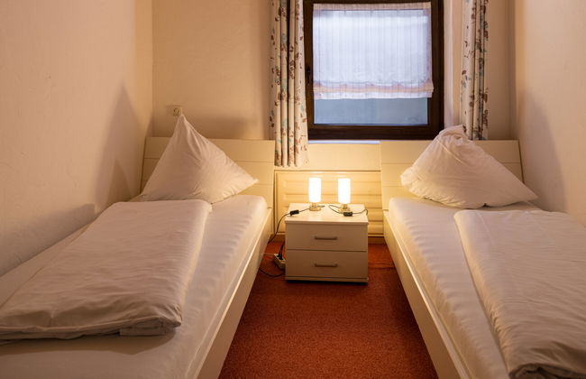 9 bedroom House in Immerath with garden and terrace - Photo 19