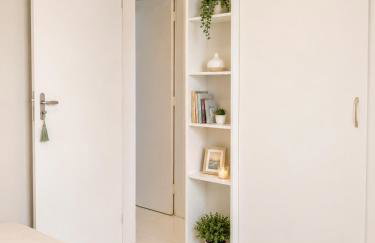 Apartamento Espaçoso e Completo com 3 Quartos - 2 Banheiros - Até 6 Pessoas - Check-in Automático 24h - Garagem Coberta - Foto 39