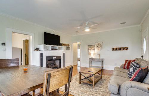 Large Group Getaway in Georgetown with Private Pool! - Foto 26