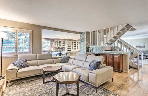 Near Shops & Eats! Centennial Home w/ Sunroom - Foto 17