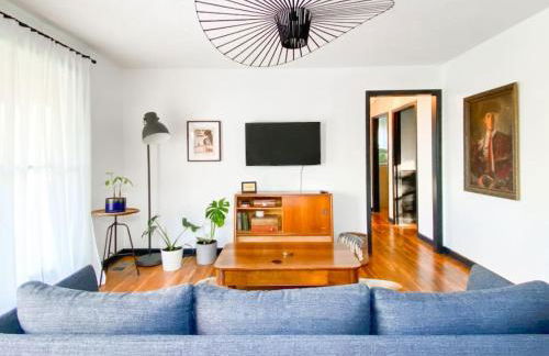 Mid-Century Modern Home Near Downtown with Free Parking - Foto 1