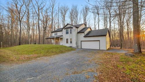 Lake Area 6BR Pet friendly home in Poconos - Your Pocono Retreat - Foto 2