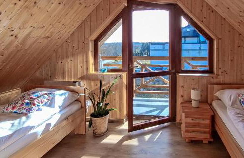 3 Bedroom Cozy Home In Barwald Dolny - Foto 5