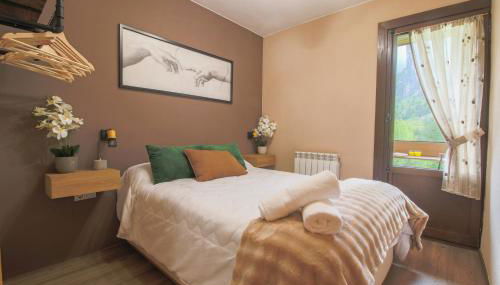 Suite Vistas Únicas a Ordesa y MontePerdido - Piscinas - Barbacoa - Foto 3