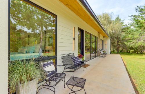 Riverfront Huntsville Cabin with Views and Kayaks! - Foto 21