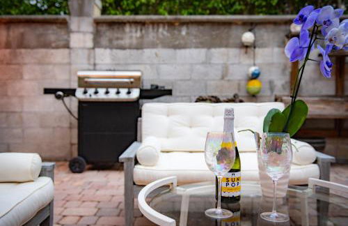 Lux 3 bedroom townhouse 1 block from the beach - Photo 77