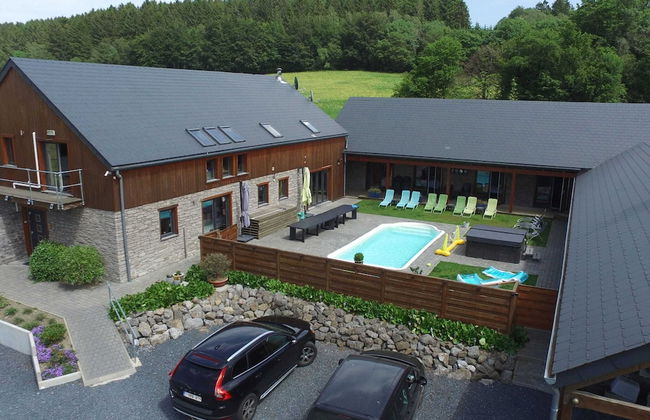 Villa With Heated Outdoor Pool and Sauna - Photo 33