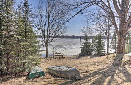 Lakefront Escape with Fishing Pier and Snowmobiling! - Foto 51