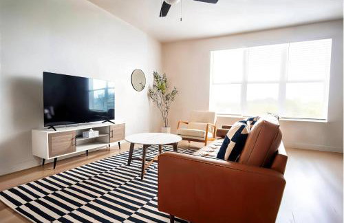 Boulevard Stays Stylish 1BR Stay Includes Pool Gym & Free Parking - Foto 10