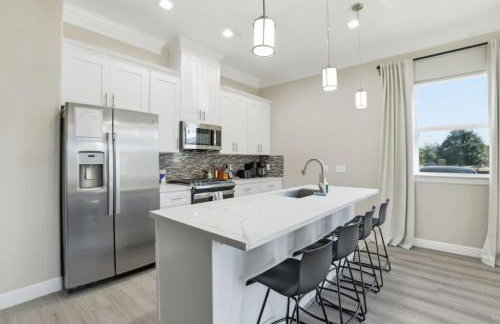 O14B Single-Story 2BR Townhome with King Beds Private Gym - Foto 9